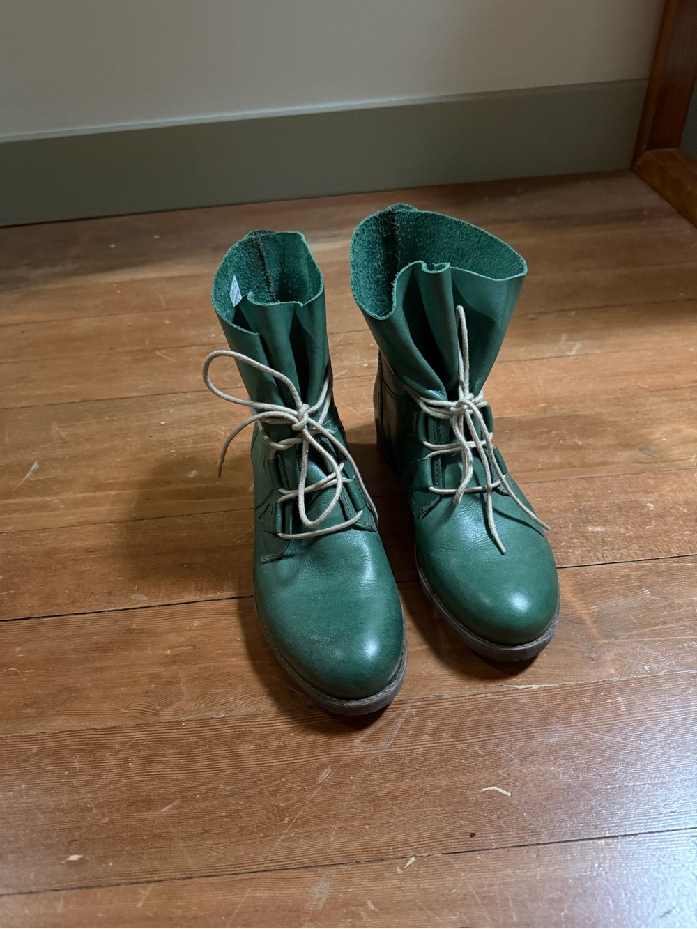 Women’s Green Lace-Up Ankle Boots